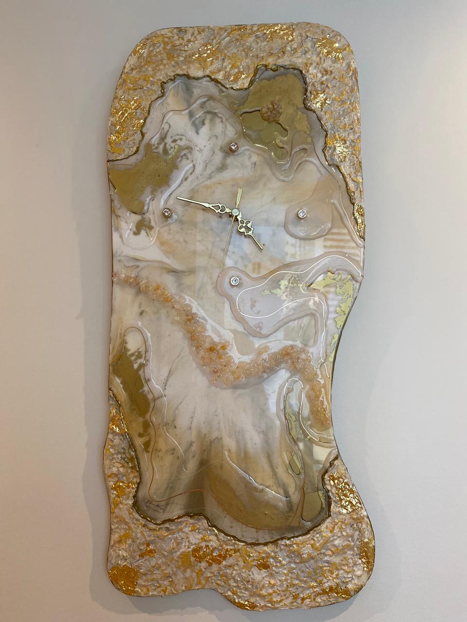 RELÓGIO ORGÂNICO DOURADO 65X29CM