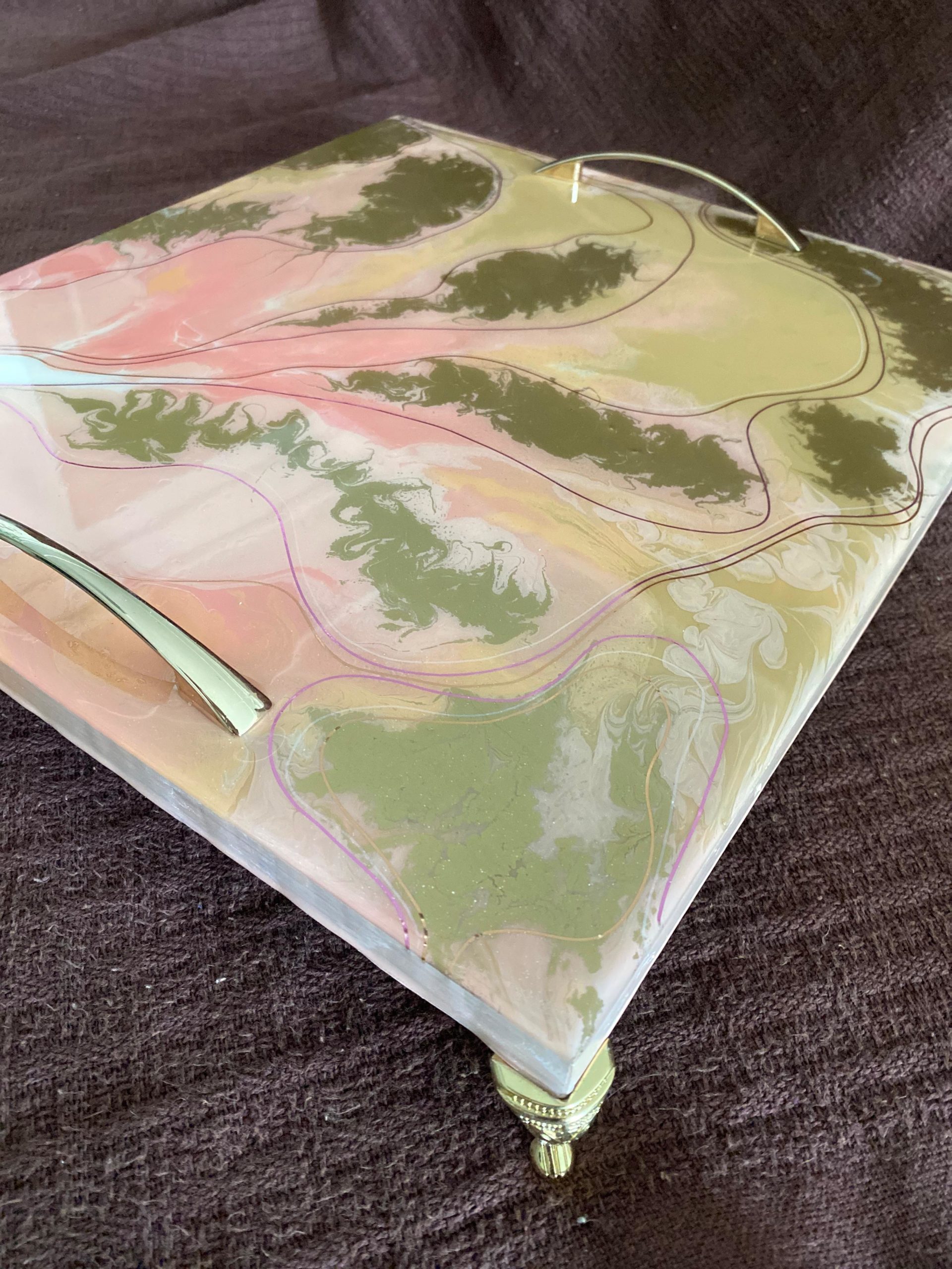 BANDEJA COM ALÇA 35x40CM